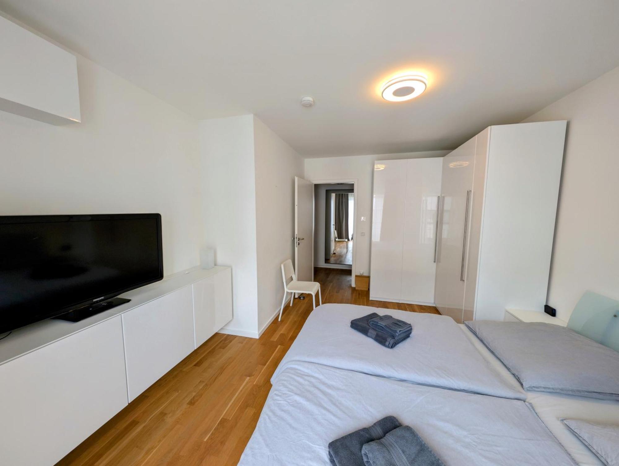 Gemuetlich - Zentral - Modern - Am Kanal Apartment *
